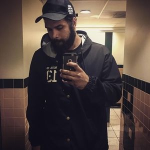 Meet your Posher, Elliot